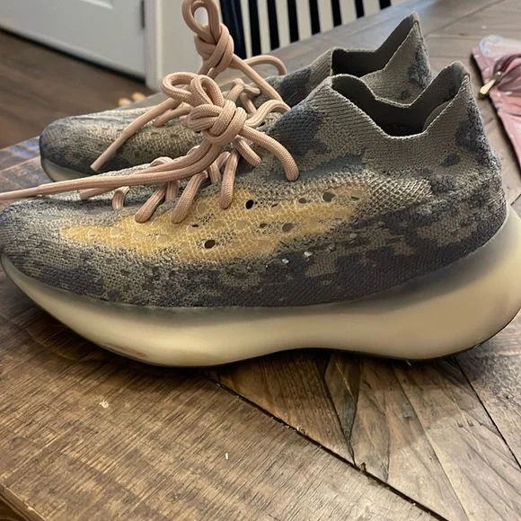 Yeezy boost 380 mist